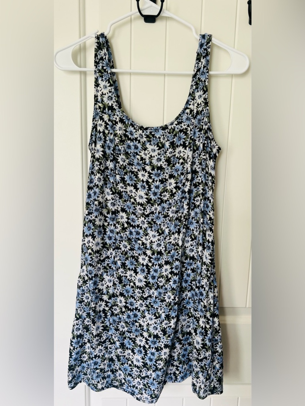 American Eagle Outfitters Black, Blue & White Floral Tank Dress - Small